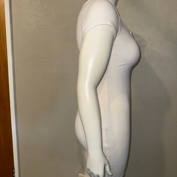 Bozzolo White Ribbed Dress - Picture 3 of 6